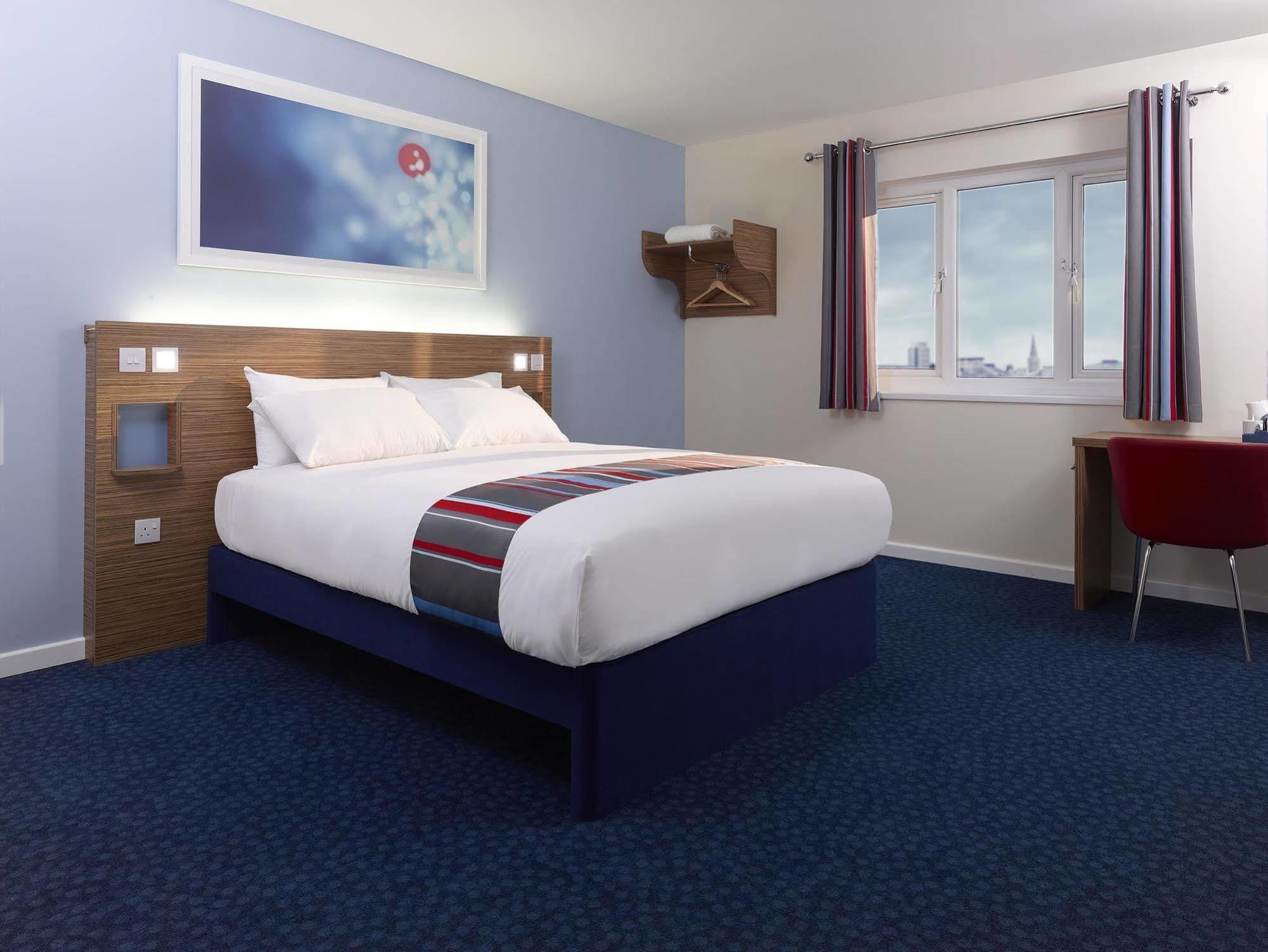 Travelodge Limerick Junction Zewnętrze zdjęcie